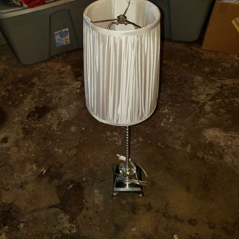 Lamp - Picture 2 of 3